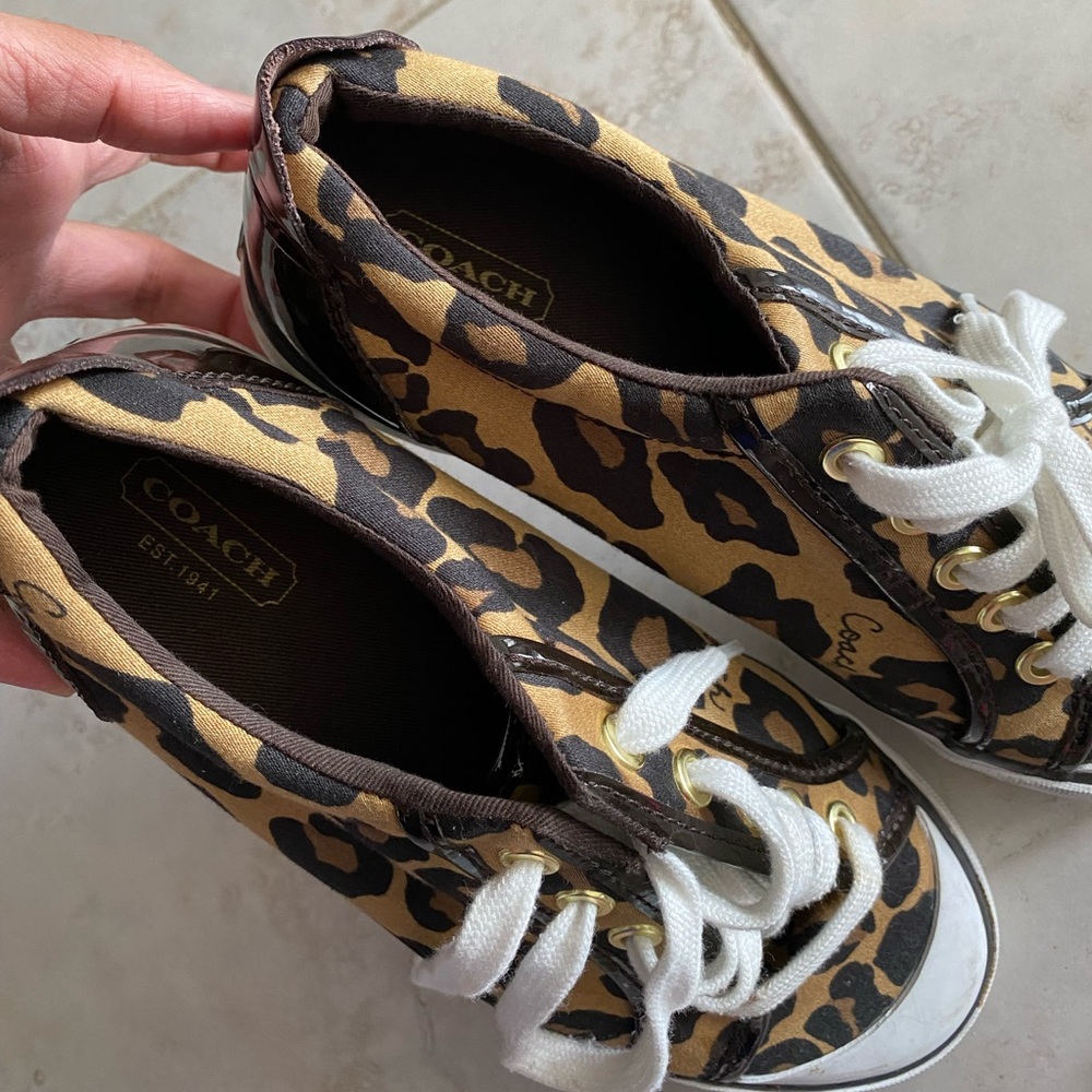 Coach sneakers size 7
